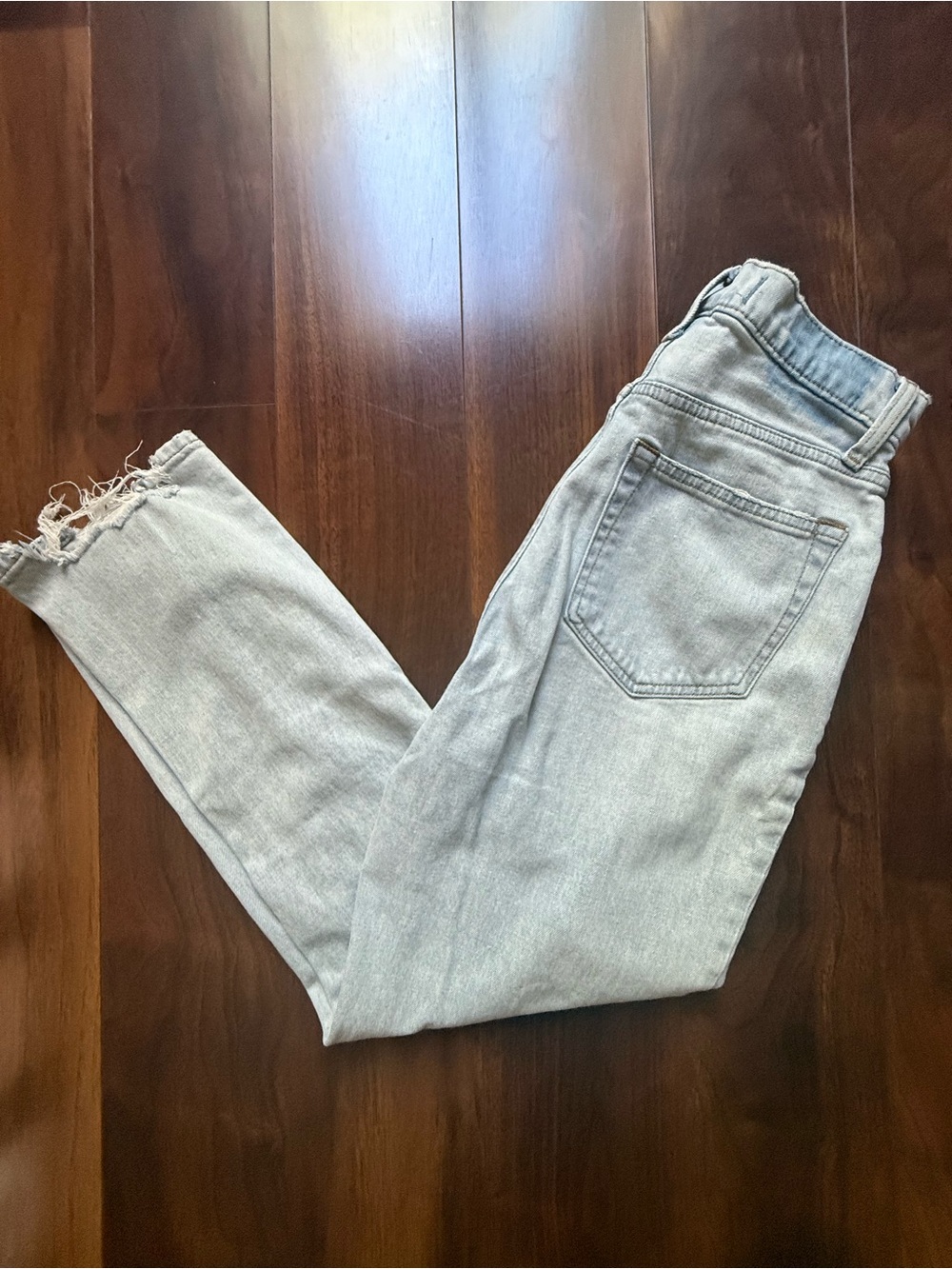 Abercrombie & Fitch The Ankle Straight Ultra Hi Rise Very Light Denim Jeans / 26